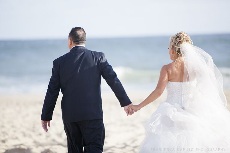 montauk-yacht-club-wedding-photo_18