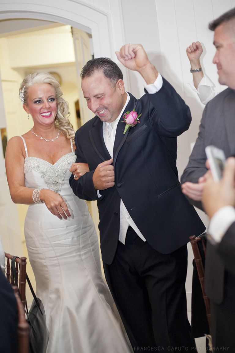 montauk-yacht-club-wedding-photo_28