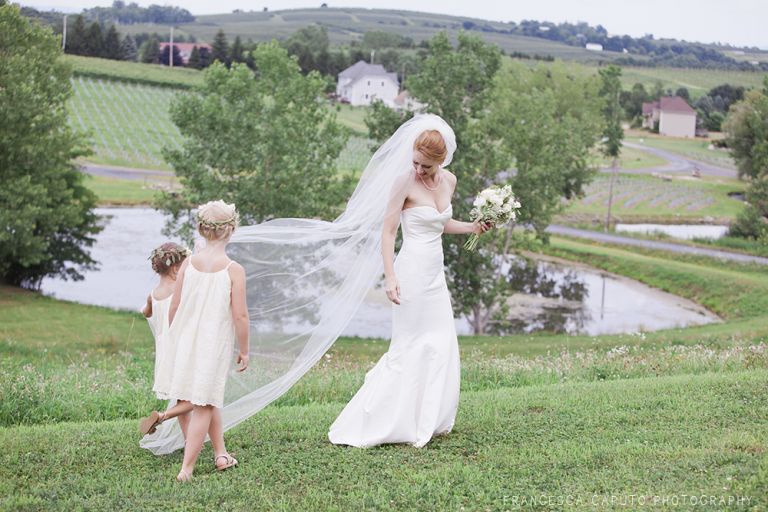 milton-ny-vineyard-wedding-photo_23