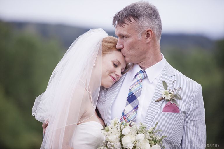 milton-ny-vineyard-wedding-photo_27