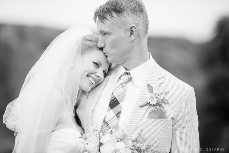 milton-ny-vineyard-wedding-photo_28