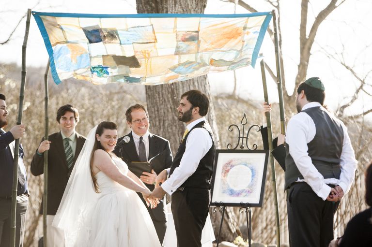 feast-at-round-hill-ny-wedding-photo_20