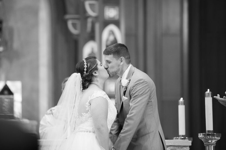 rockville-bridgeview-yacht-club-wedding-photo_10