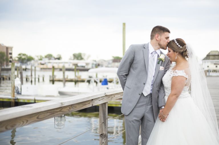 rockville-bridgeview-yacht-club-wedding-photo_17