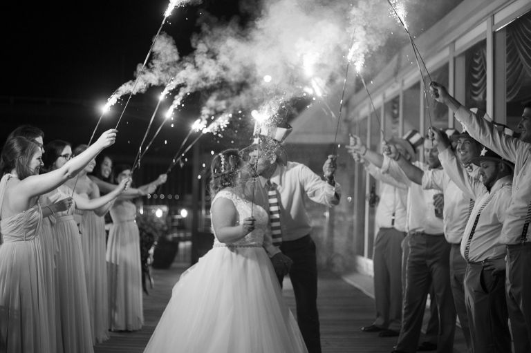 rockville-bridgeview-yacht-club-wedding-photo_25